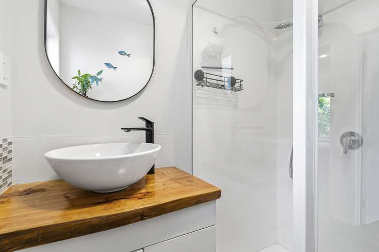 2/18 Flaxdale Street Birkdale_14