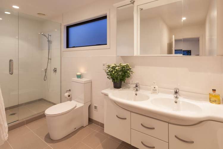 24a Cambridge Road Riverhead_21