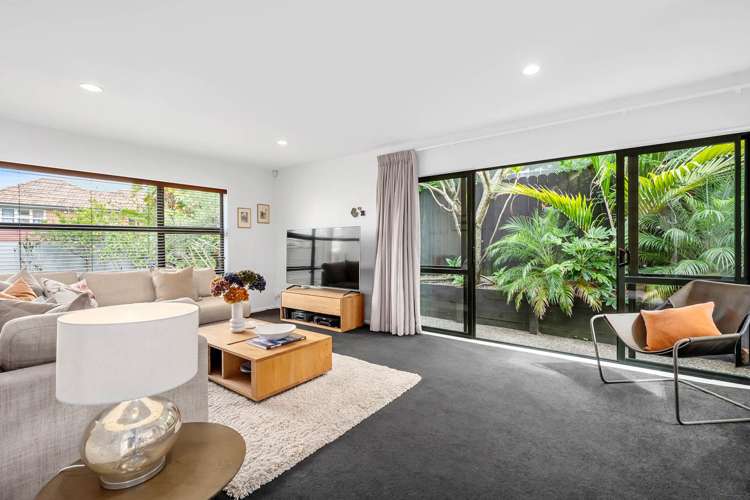 42 Merani Street Narrow Neck_8