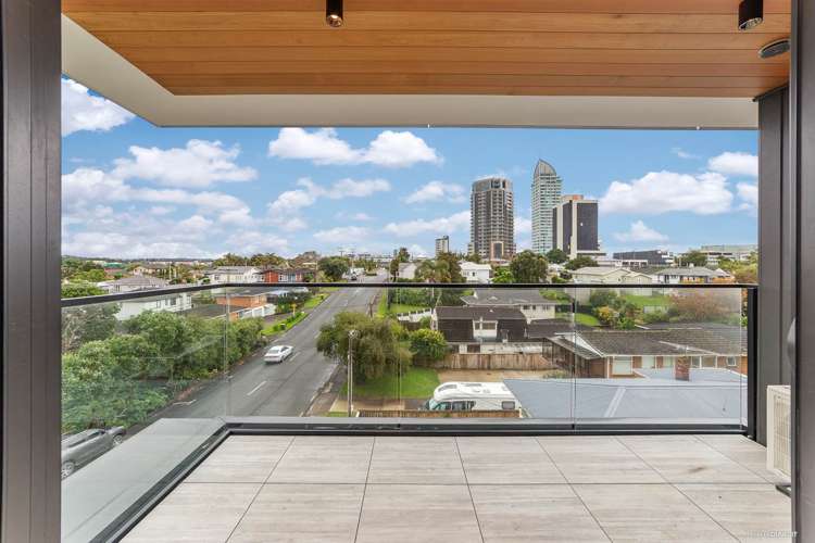 9/12 Burns Avenue Takapuna_12