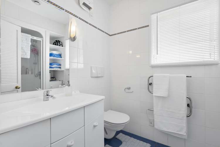 327 Hillsborough Road Hillsborough_16