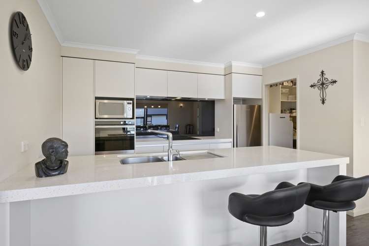 49 Links Drive Waiwhakaiho_6