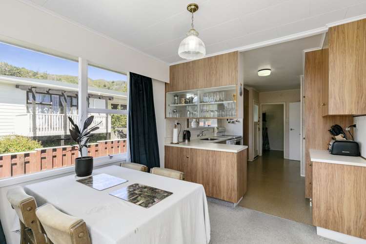 18 Tanekaha Street Stokes Valley_9