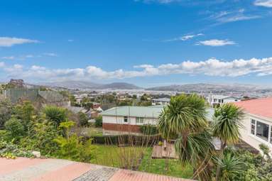 122 Easther Crescent_2