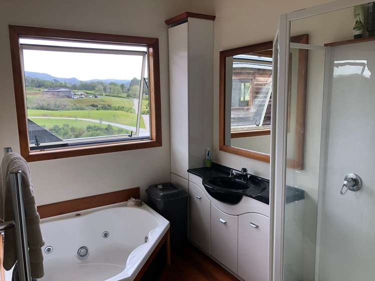 71 Shaw Road Oratia_10