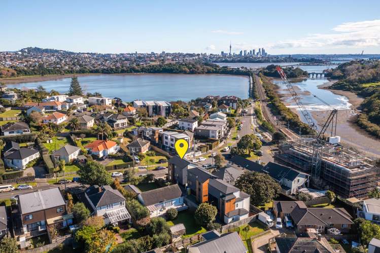 15A Manapau Street Meadowbank_13