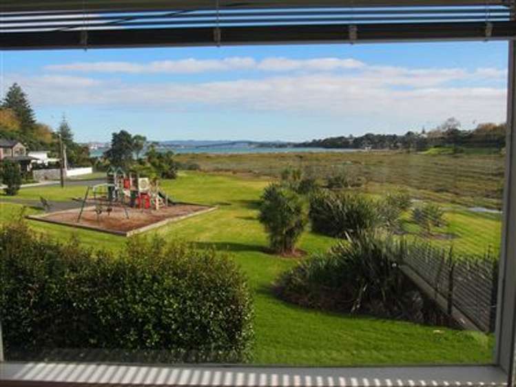 2/42 Kawerau Avenue Devonport_1