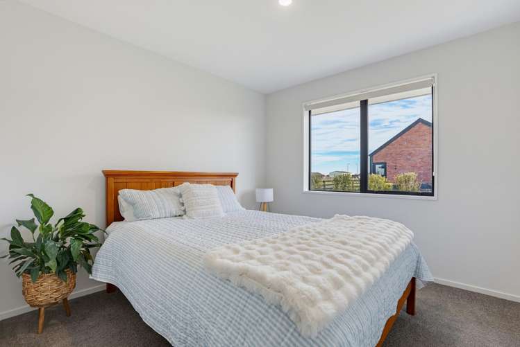 32 Summers Road Darfield_12