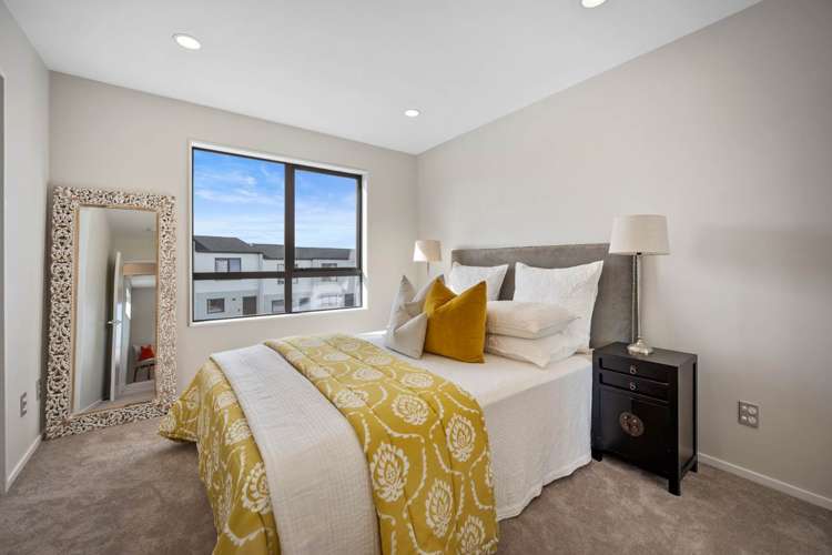 23/929-933 East Coast Road Torbay_13