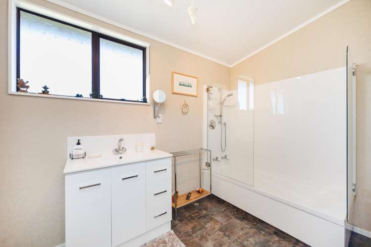 372 Kimbolton Road Feilding_18