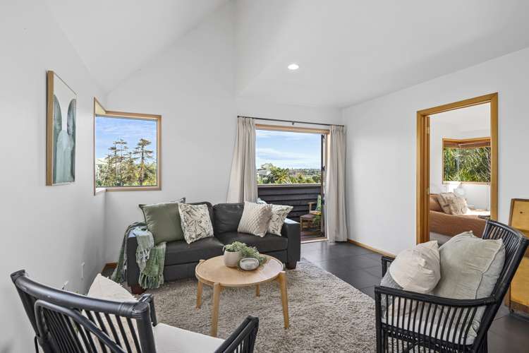 2/11 Francis Street Hauraki_24