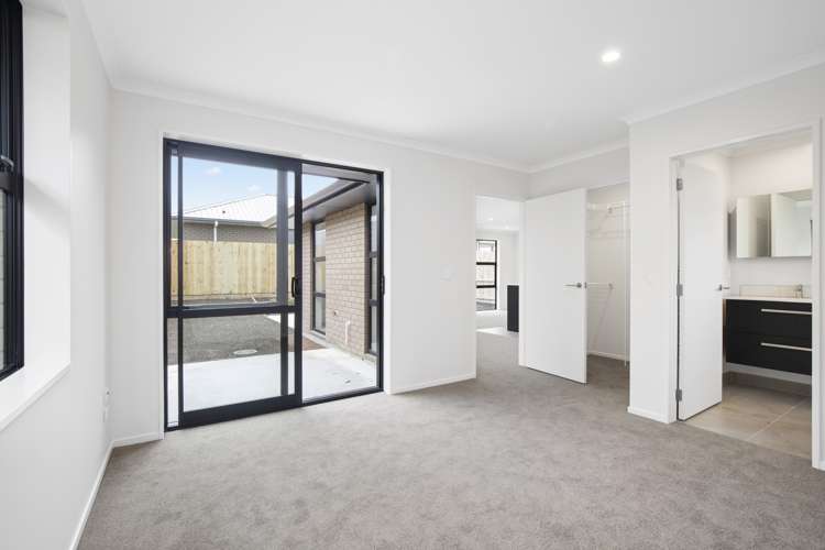 16 Paapaka Way Waiuku_6