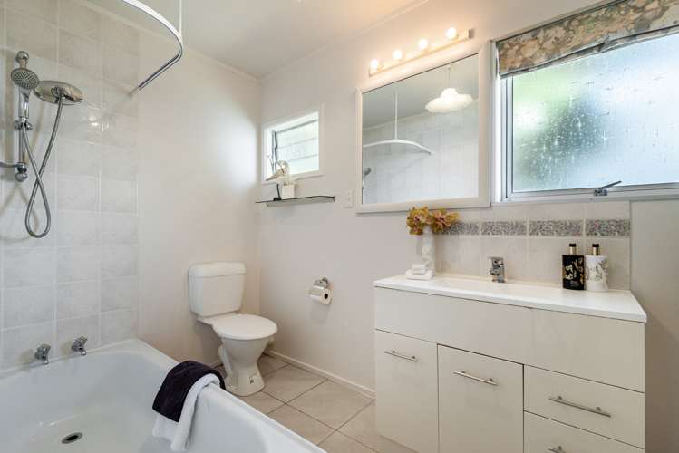 2/24 Hastings Parade Devonport_16