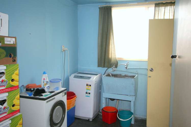 320 Crinan Street Georgetown_9