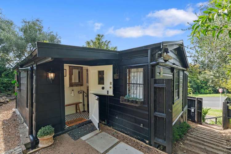 8 Fourth Avenue Onetangi_19