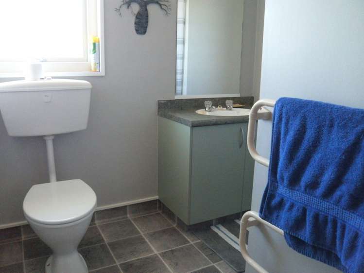 30 Esplanade Kaka Point_7