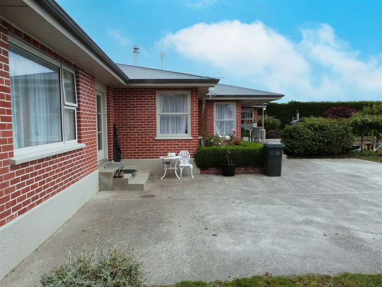 219 Robertson Road Winton Surrounds_15