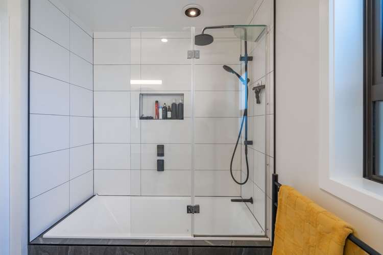 391 Saint Andrew Street Glengarry_13