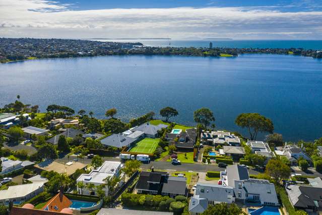 2/14 Lake View Road Takapuna_3