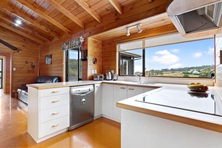 39 Pipitiwai Drive Helensville_10
