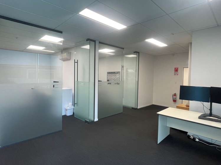 Unit 10/30 Foundry Road Silverdale_2