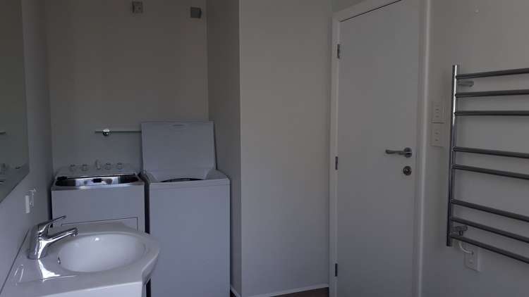 96 Buckley Road Southgate_13