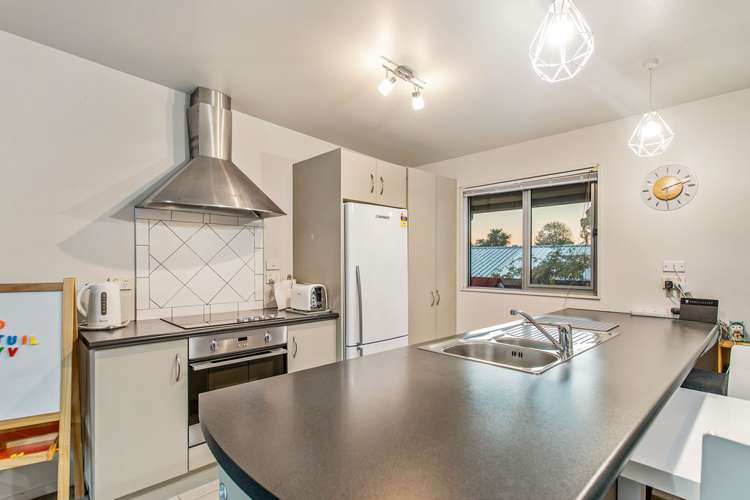 72 Kervil Avenue Te Atatu Peninsula_6