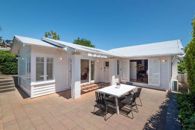 7B North Avenue Narrow Neck_3