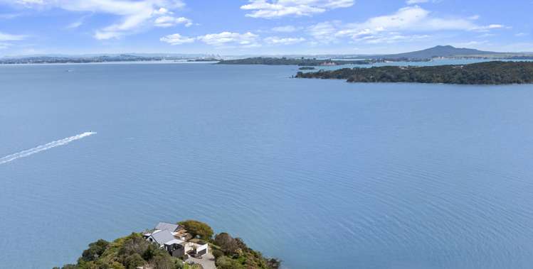 66 Kennedy Point Road Surfdale_2