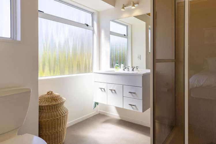 48 Kurupae Road Hilltop_12