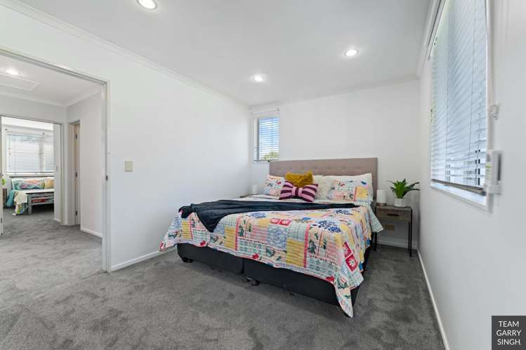 8 Ritchie Crescent Takanini_17