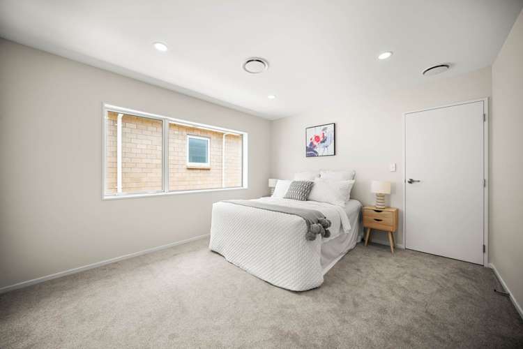 9 Fong Road Flat Bush_10