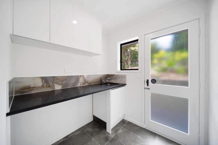 34 Winhall Rise Remuera_16