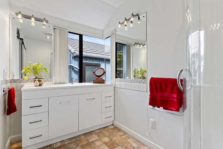 8 Landsberg Way Windsor Park_10