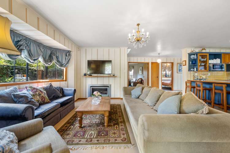 36 Oakwood Grove Eastern Beach_4