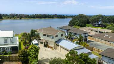 16 Pohutukawa Drive_1