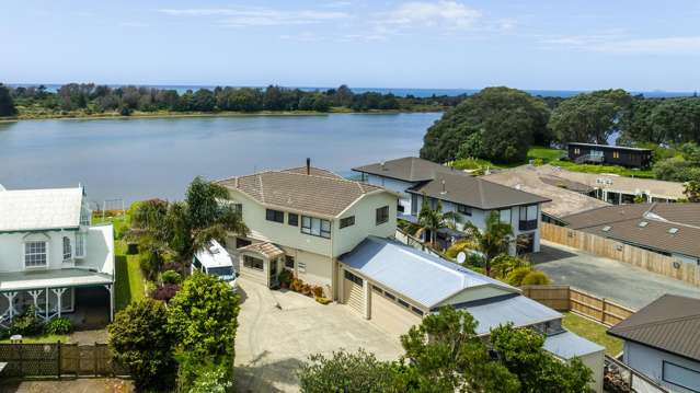 16 Pohutukawa Drive Athenree_1