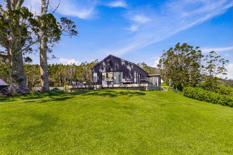 42a Upland Road Huia_9