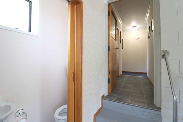 215 Findlay Road Ascot_28