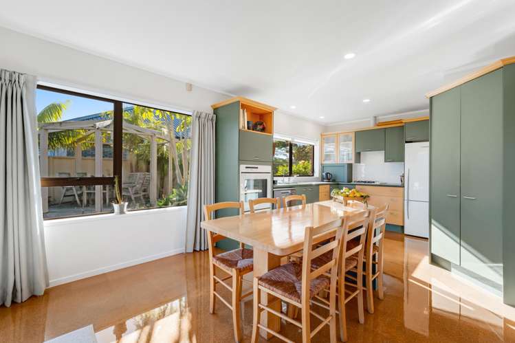 20 Butley Drive Farm Cove_6