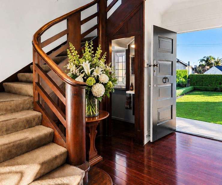 A landmark 1930s house on Gladstone Road, in Auckland's Parnell, attracted 95 groups and four bidders. Photo / Supplied