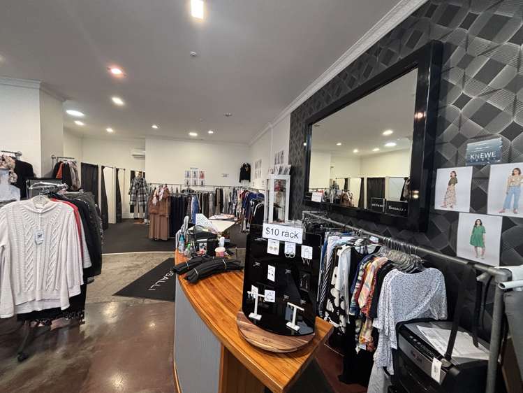 West Unit, 220 Jackson Street Petone_5