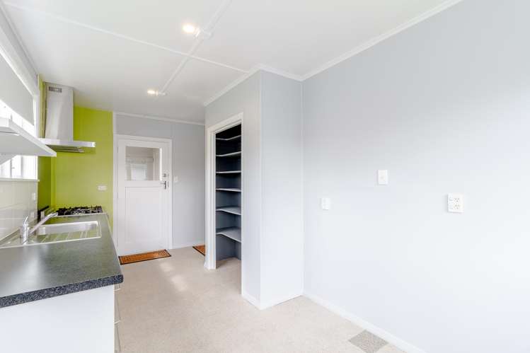 9 McLaren Crescent Onekawa_5