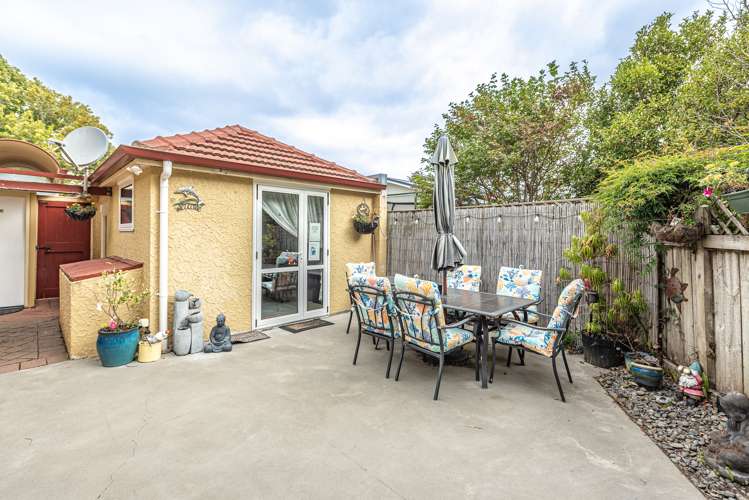 31 Brassey Road Saint Johns Hill_26