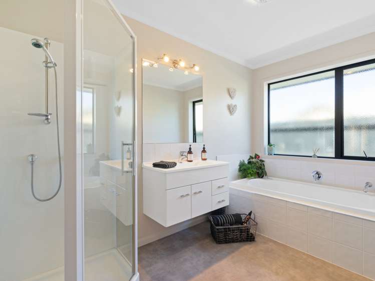 3 Kensington Place Springlands_15