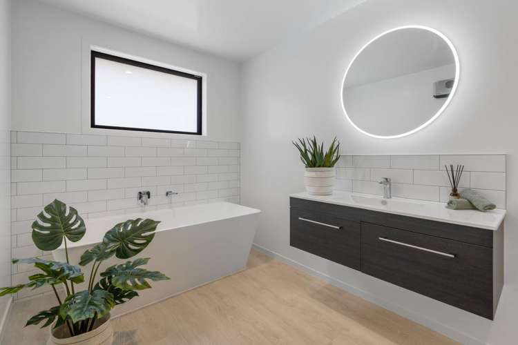 211 Wingatui Road Mosgiel_16