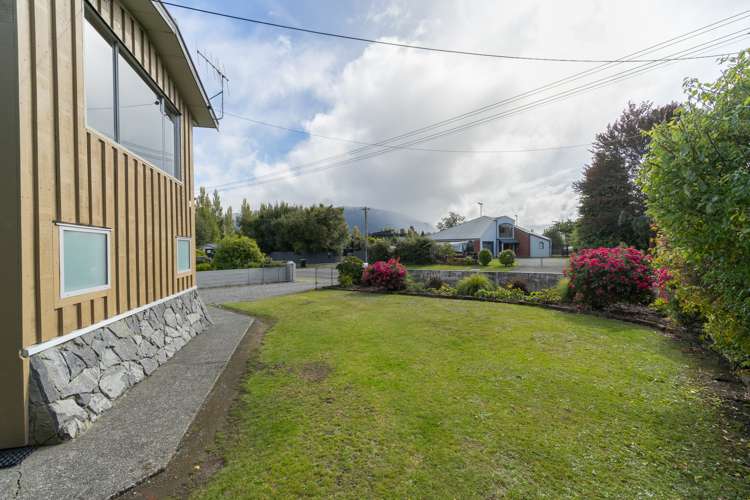 34 Dusky Street Te Anau_13