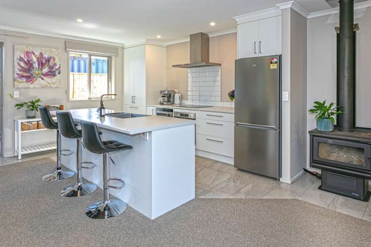 111 Ngati Pu Place Whangamata_6