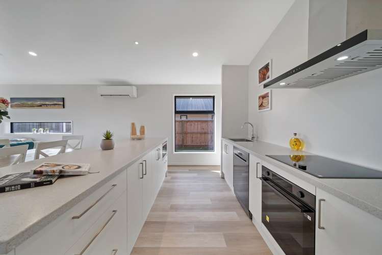 40 Lenborough Drive_2