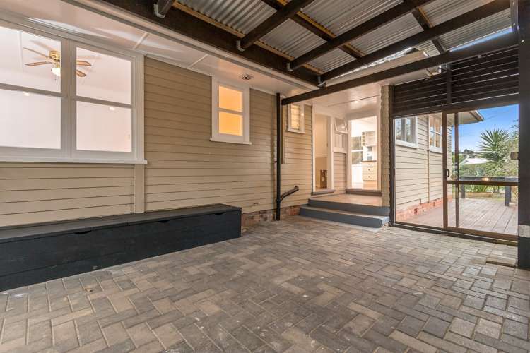 62 Vodanovich Road Te Atatu South_11